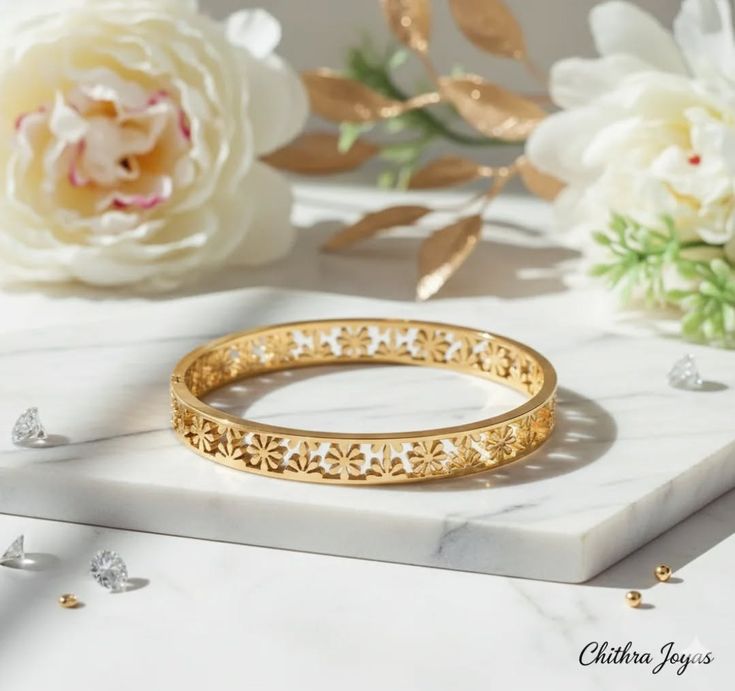 BANGLES