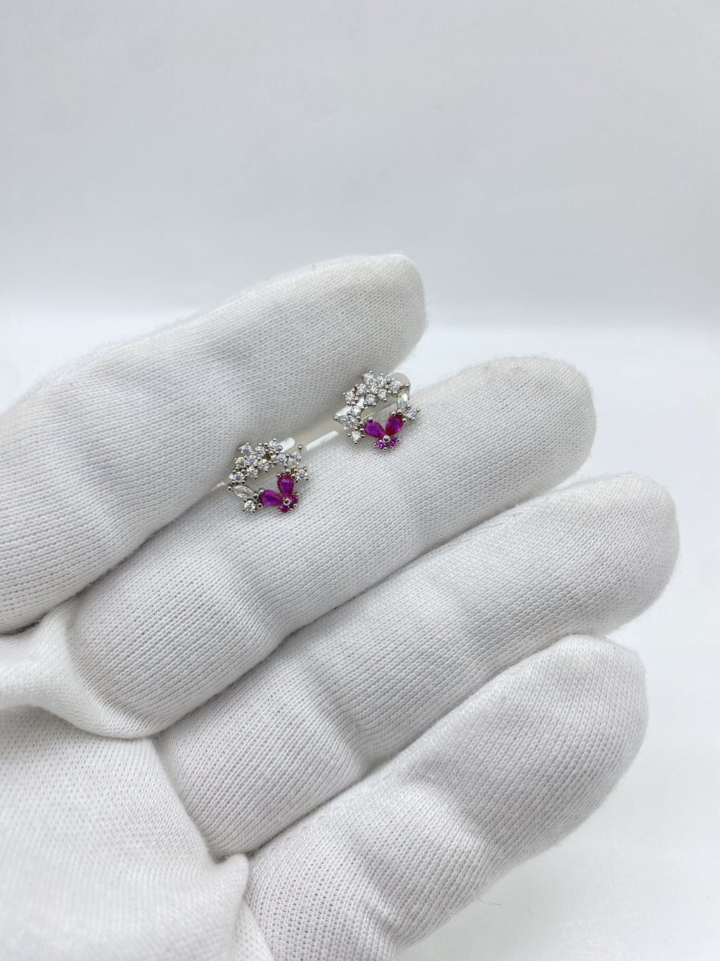 Pink and white floral earring