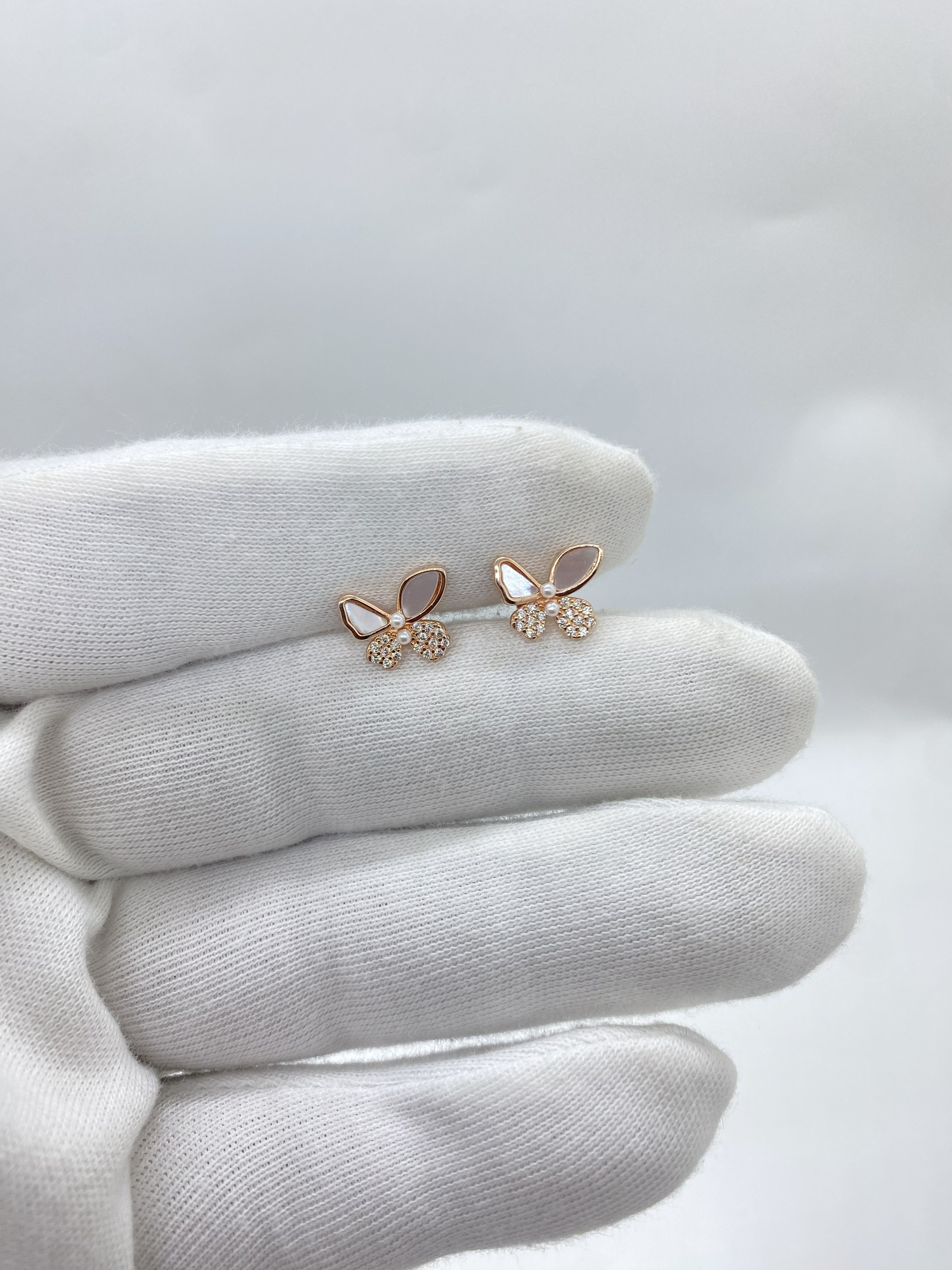 Butterfly earrings with stone in Rose silver