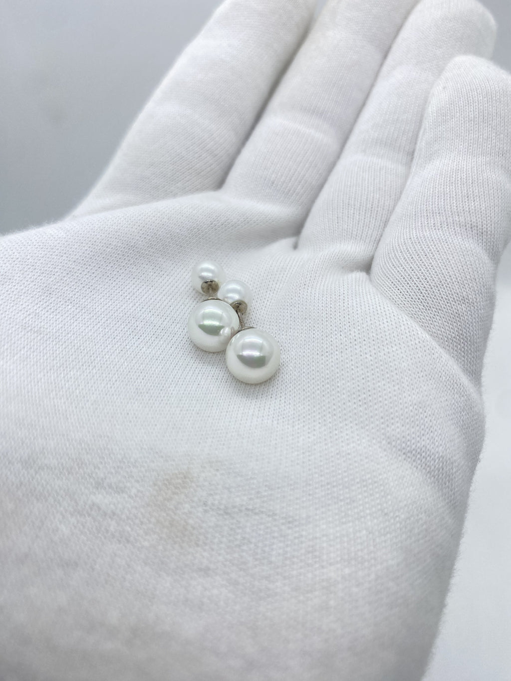 Pearl earrings