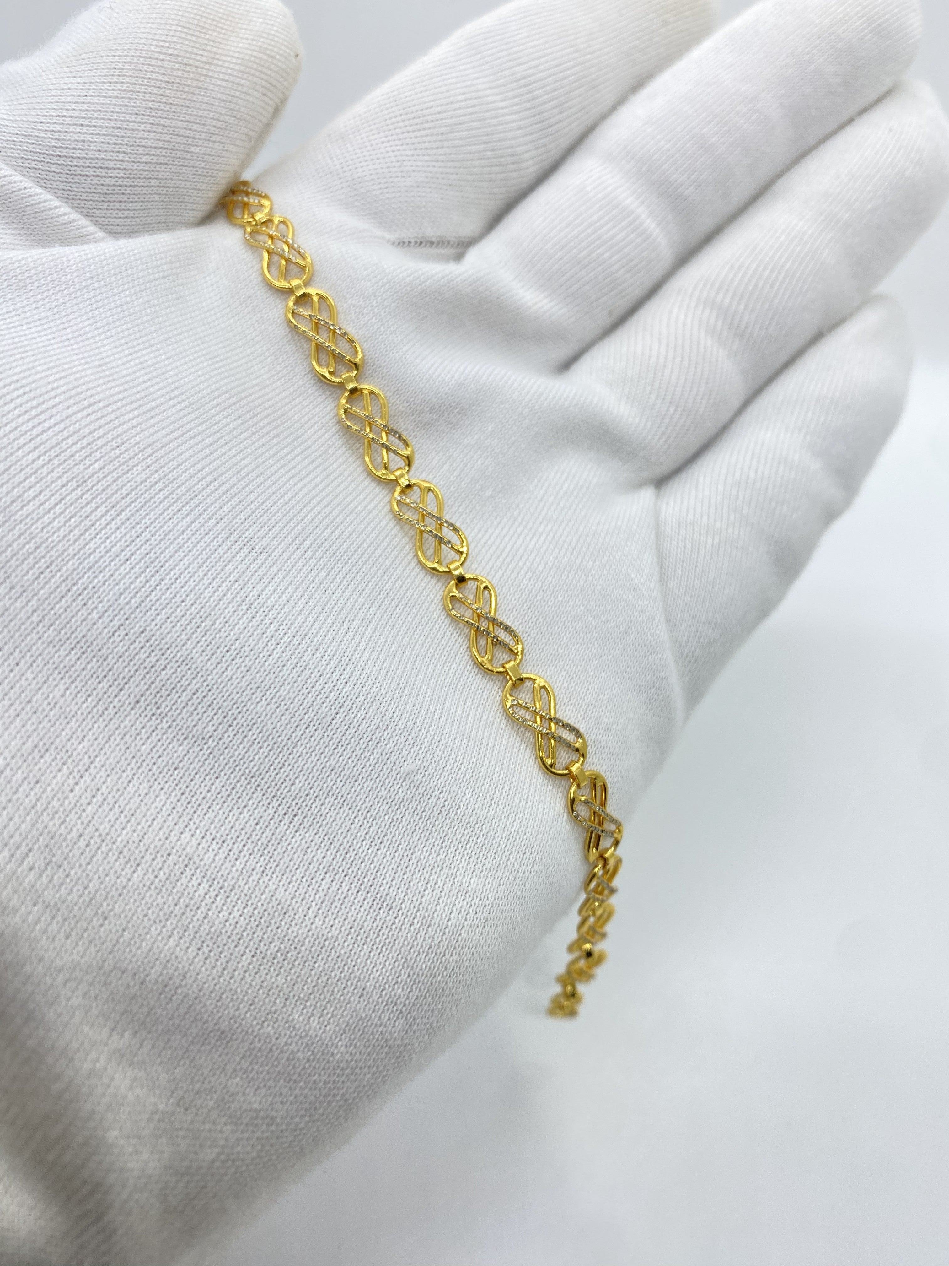 Golden stylish Bracelet