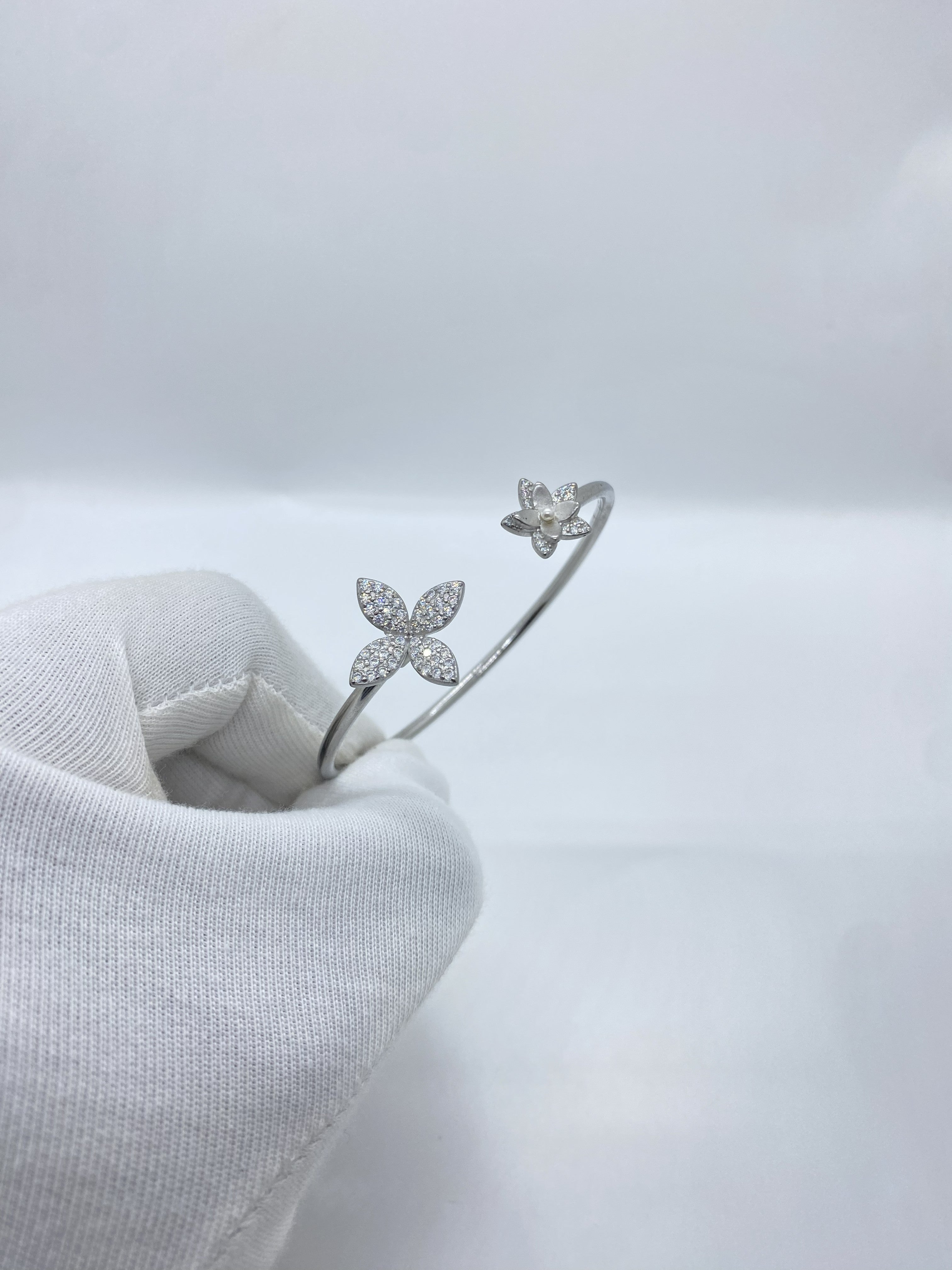 Floral Stone Bangle