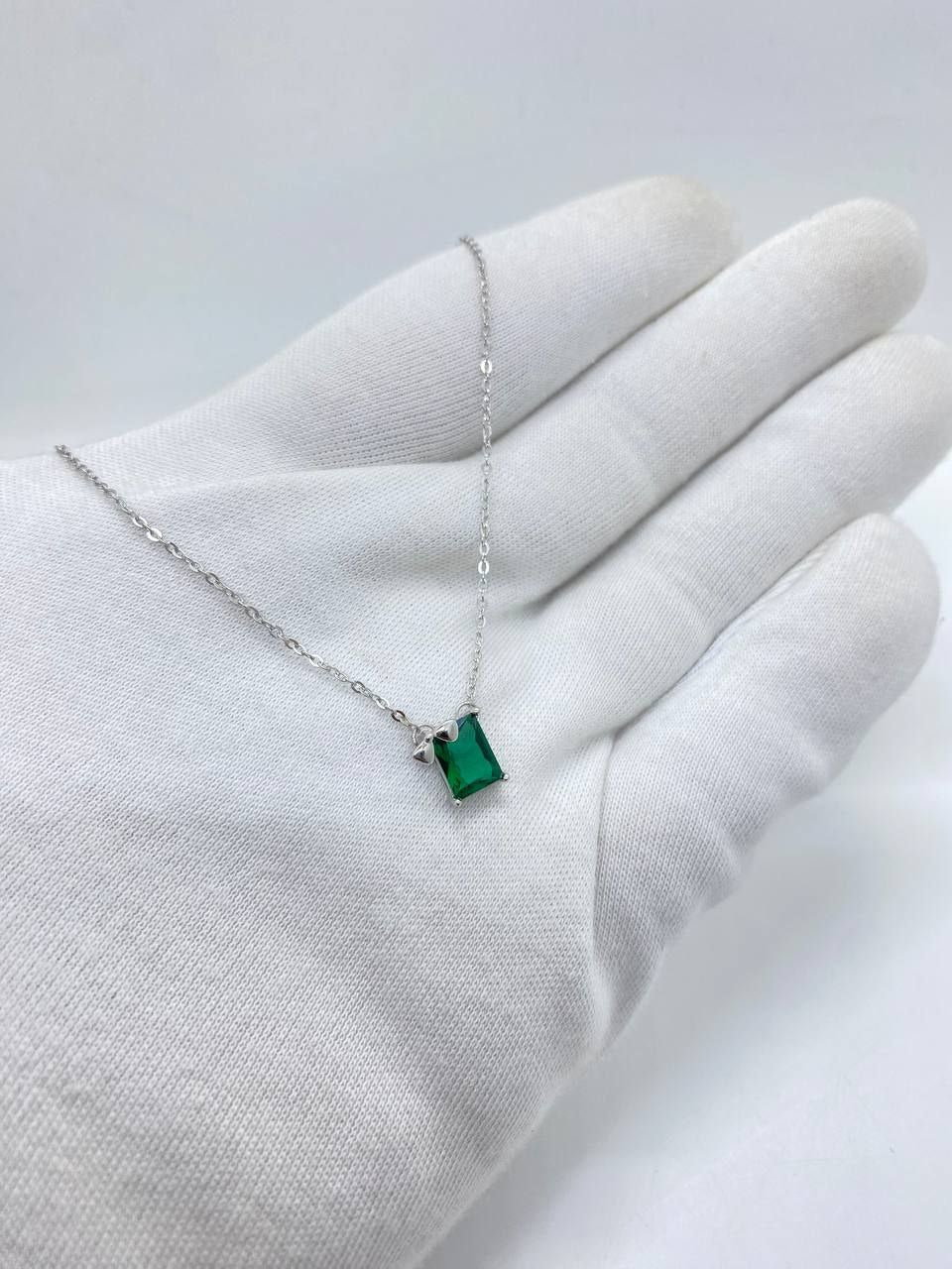 The Emerald Linear Pendant